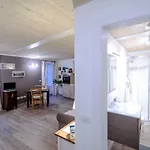 Il Borghetto Di شقة